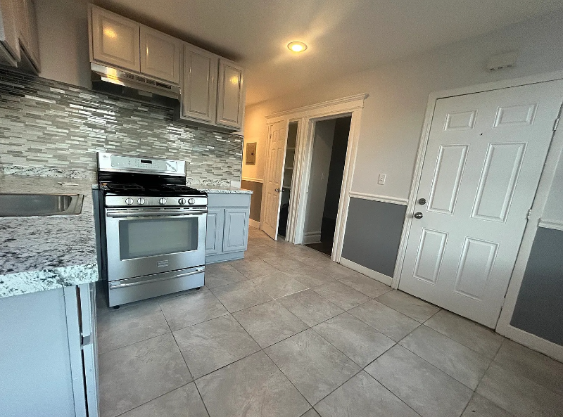 Newark Multiplex: 182 Seymour Ave