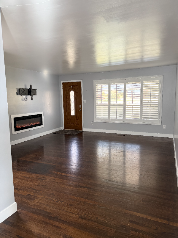 Ogden Multiplex: 931 Maxfield Dr