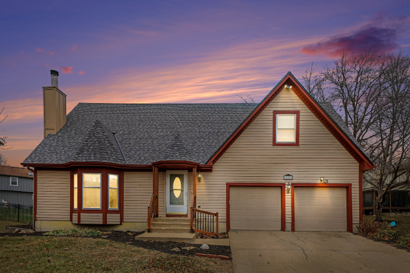 Lenexa House: 15322 W 83rd ter