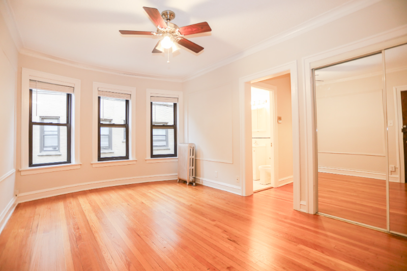 Chicago Apartment: 6039 N Kenmore