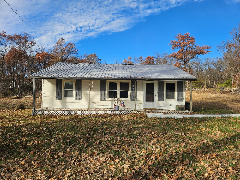 Auxvasse House: 5677 County Road 260