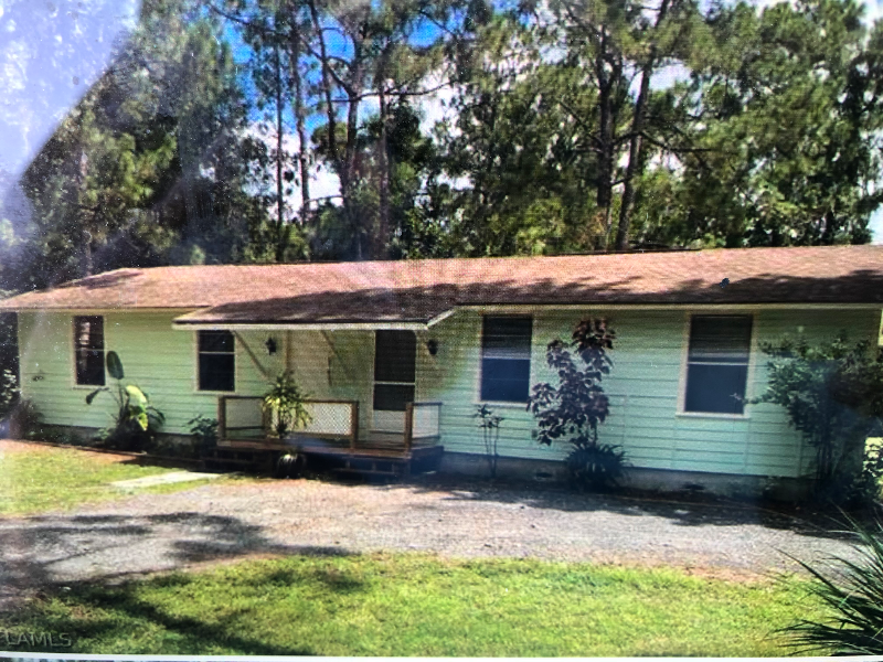 N fort myers Multiplex: 2184 lakeville dr