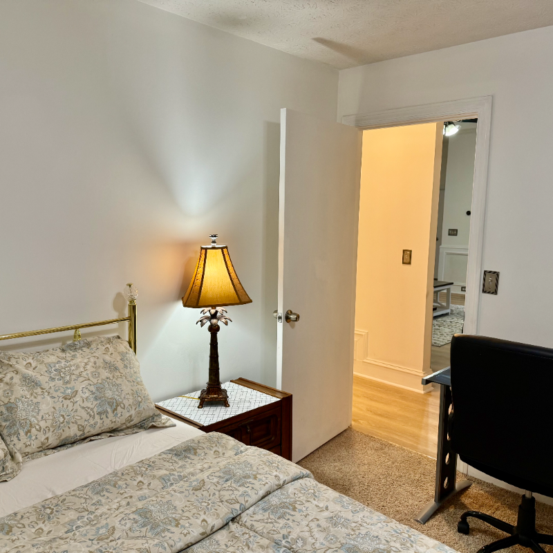 Loganville House: 4401 Yorkshire Court