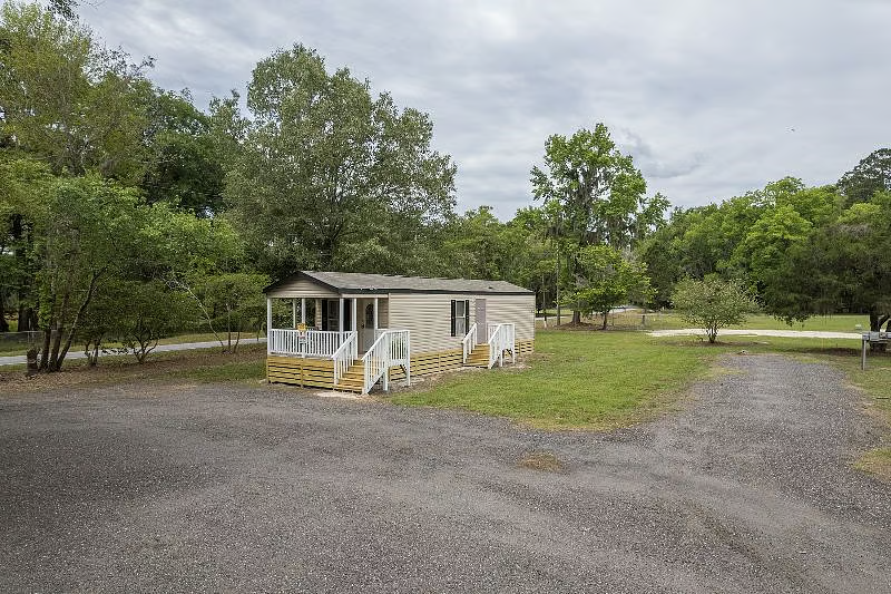 Seabrook House: 1 Briarfield Ct