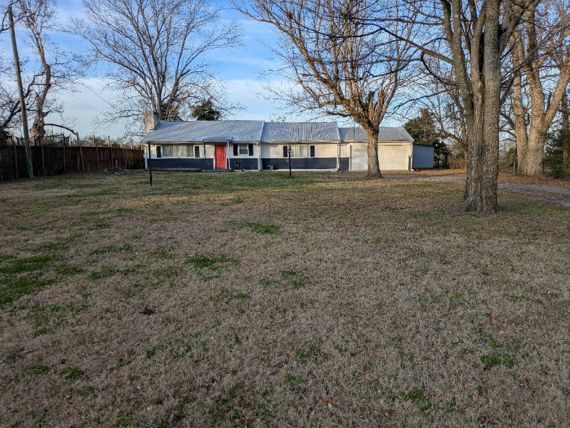 Eagleville House: 217 Church Street