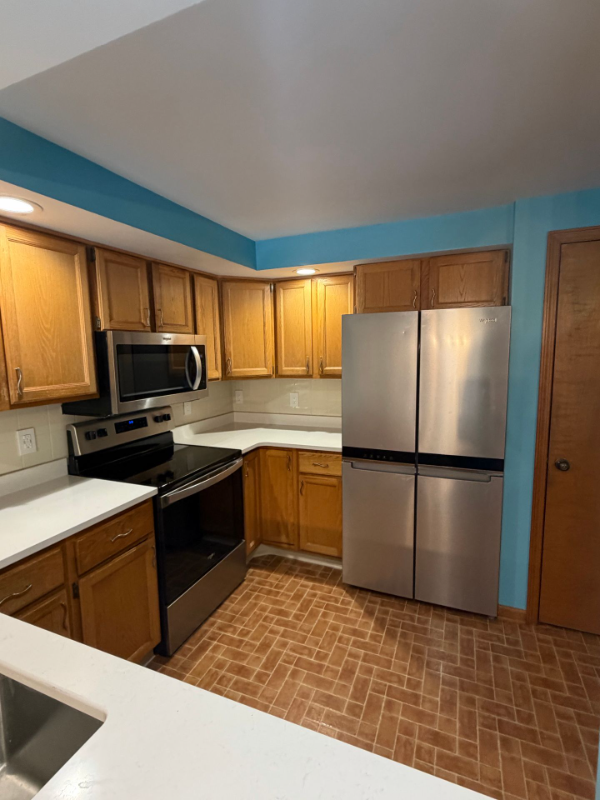 Depew Townhome: 142 Northwood Drive,