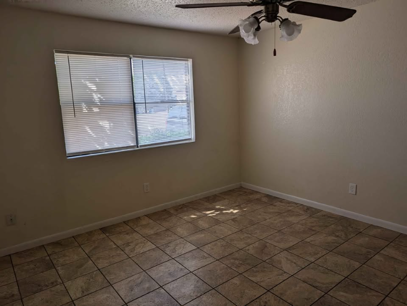 Copperas Cove Apartment: 102 E Truman Ave