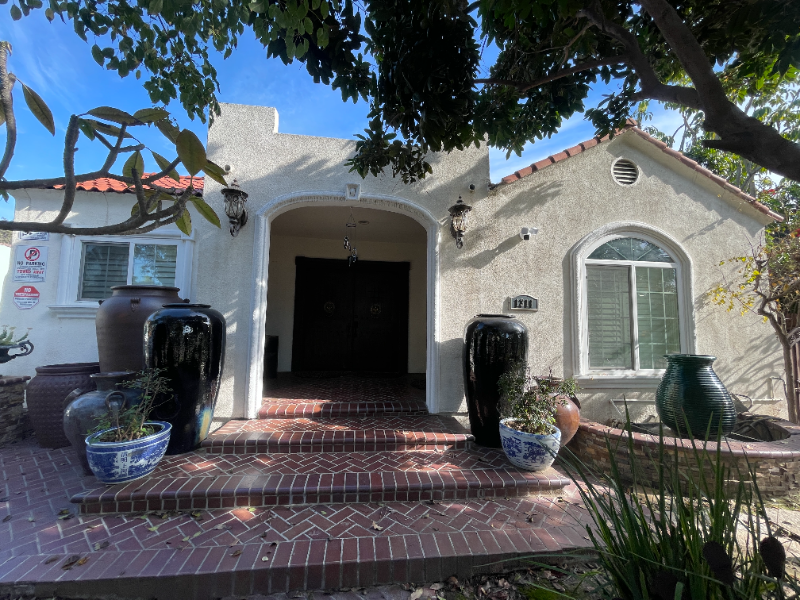 Santa Ana House: 1311 S Ross St