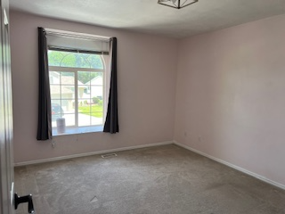 Murray House: 5554 S Edgeberry Dr