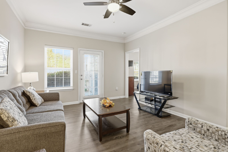 Columbia Apartment: 1340 North Brickyard Road