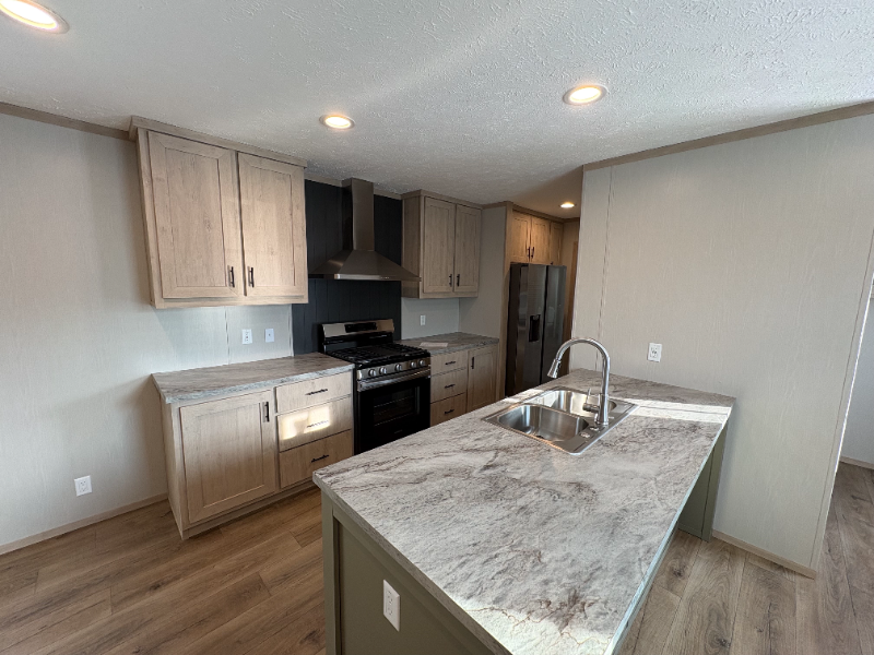 Oxford House: 125 South Manor