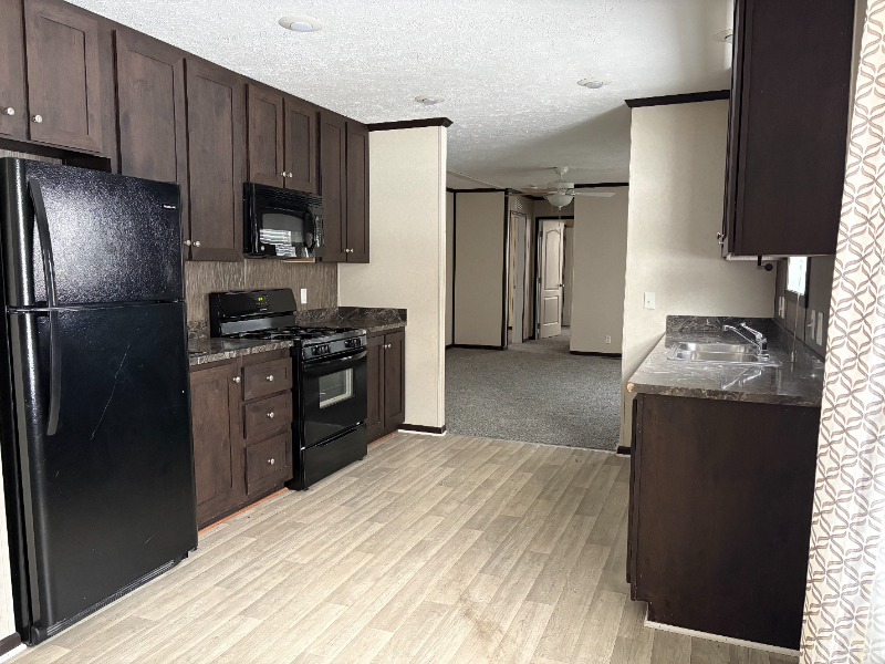 Oxford House: 322 Basket Branch