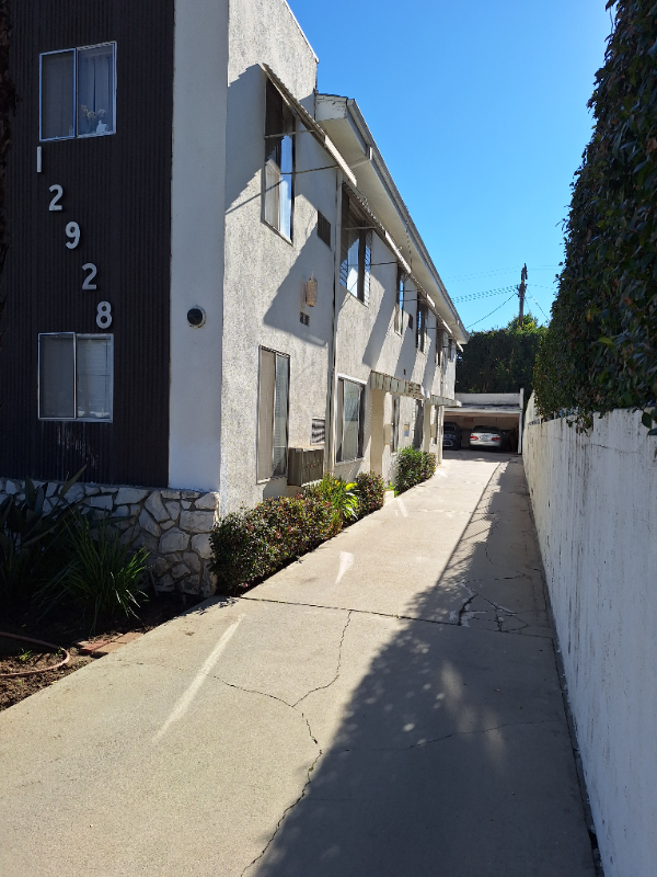 Studio City Multiplex: 12928 Moorpark St