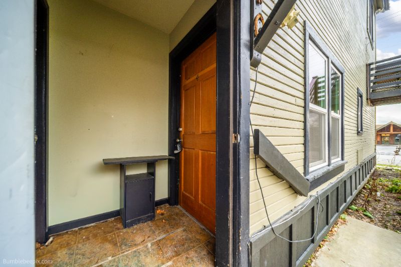 Sandpoint Apartment: 802 Pine Street