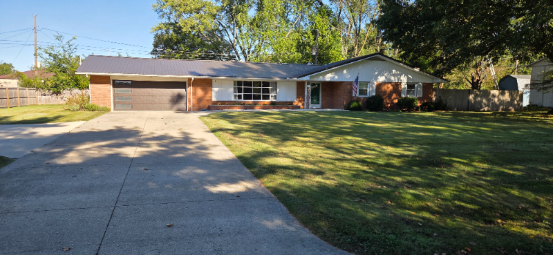 Vincennes House: 1806 N 20th St