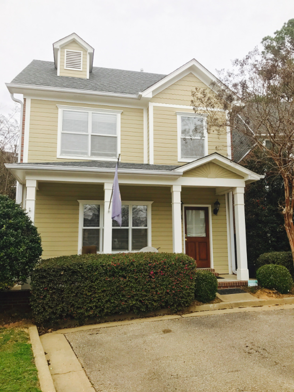 Oxford Condo: 951 Frontage Rd