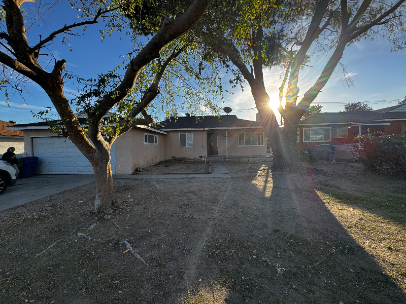 san bernardino House: 1571 Sheridan