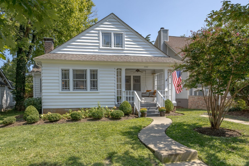 Nashville House: 2002 18th Ave S