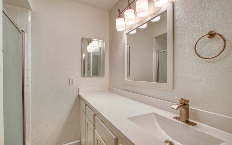 Chandler Apartment: 301 W Ray Rd