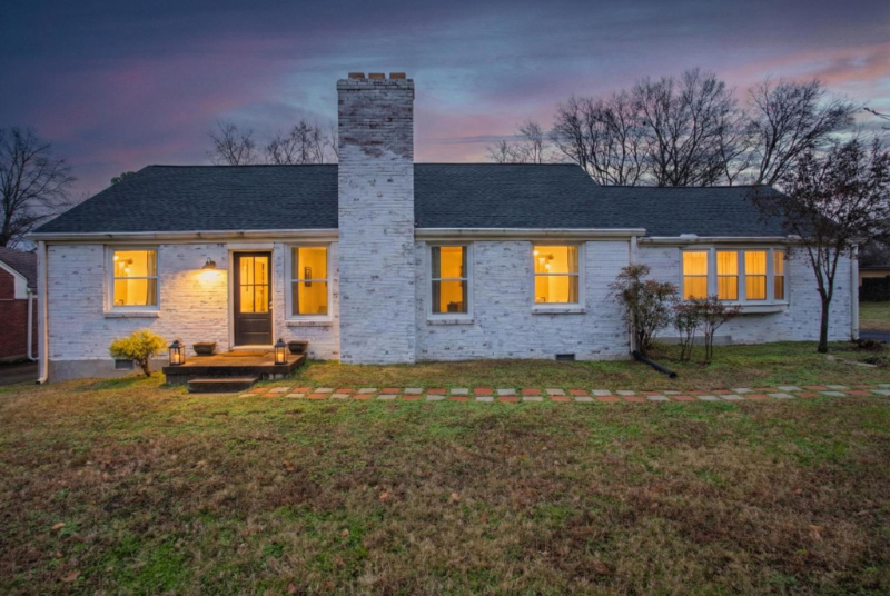 Nashville House: 2314 Deerwood Drive