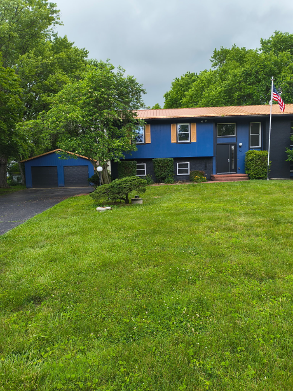 Granville House: 66 Trenton Circle