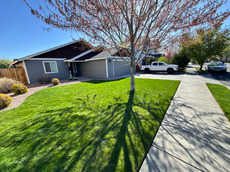 Redmond House: 3042 SW Indian Place