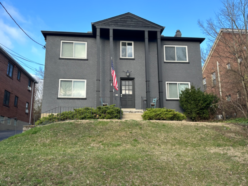 Cincinnati House: 1271 Morten Ave
