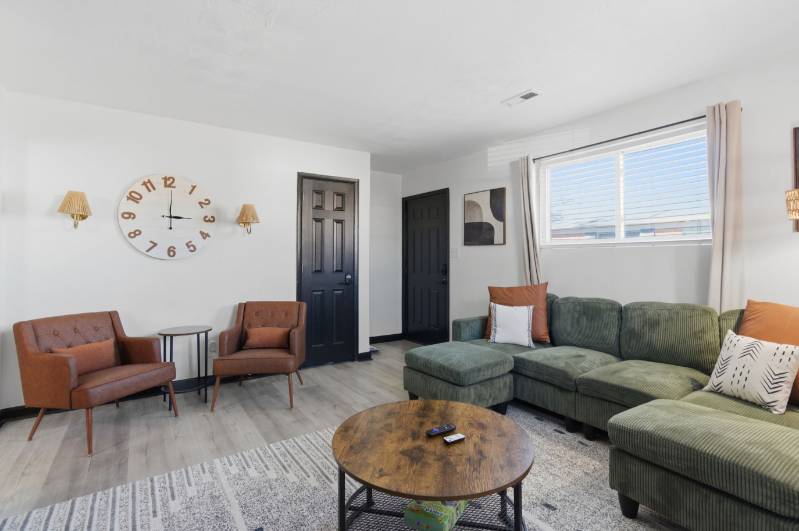 Norfolk House: 361 Cherry St