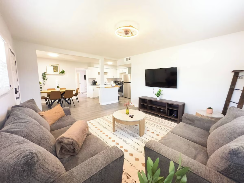 TAMPA House: 8911 Oren Avenue