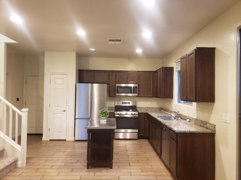 Phoenix House: 5750 W Raymond St