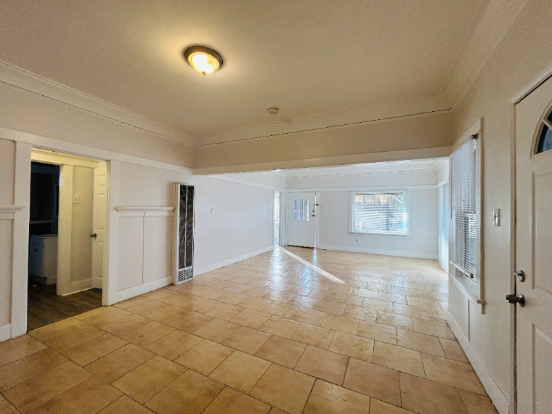 Long Beach House: Cherry Ave