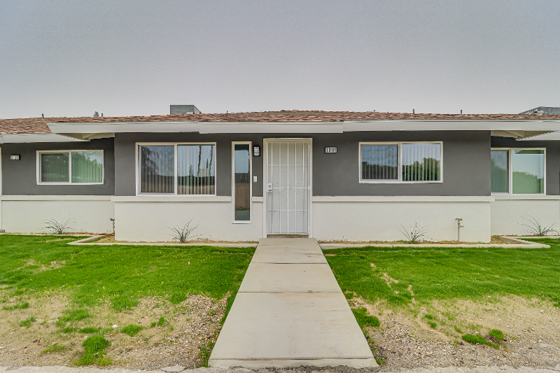 Bakersfield House: 1009 Mira Loma Drive