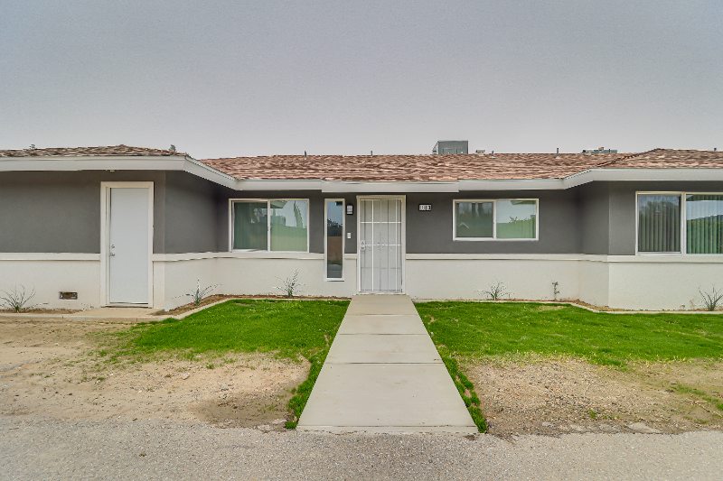 Bakersfield House: 1013 Mira Loma Drive