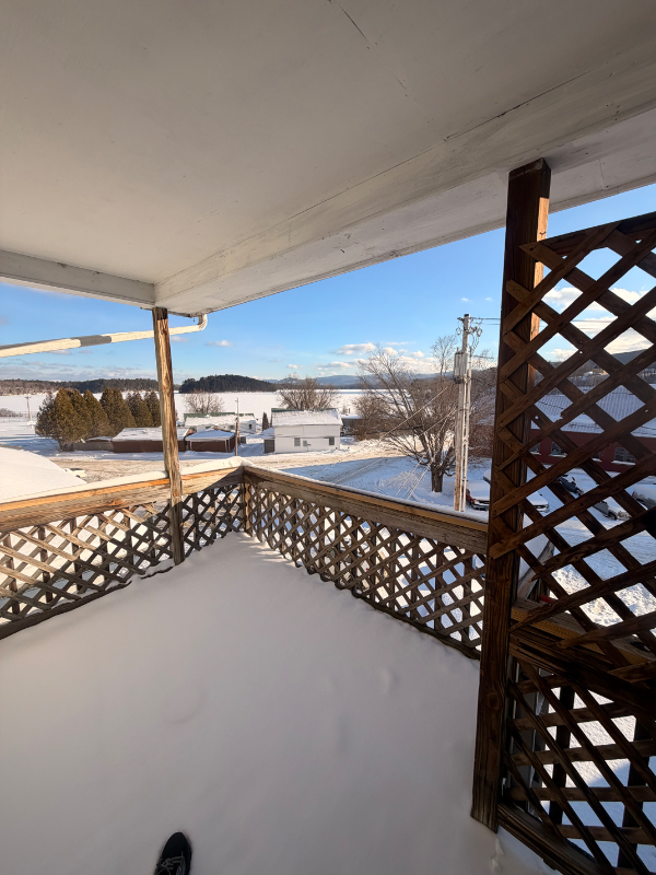 Brighton Apartment: 24 Main St