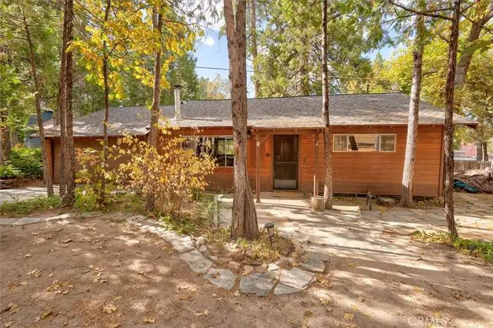 Bass Lake House: 53654 Road 432