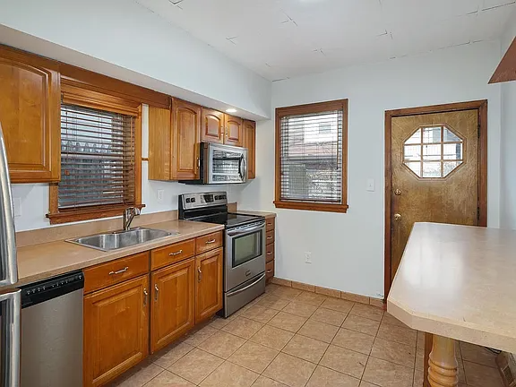 Philadelphia Townhome: 3194 Almond St