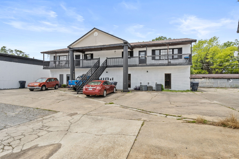 Anderson Condo: 1603 N Main St