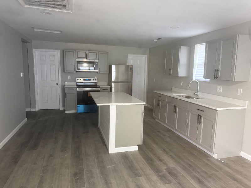 Grove city House: 3568 3rd ave