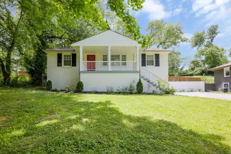 Nashville House: 606 Durrett Dr