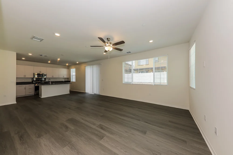 Riverside House: 2452 Gunner Ridge Way