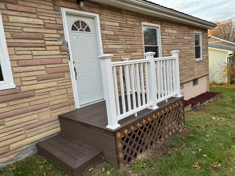 Haslett House: 6289 Marsh Rd