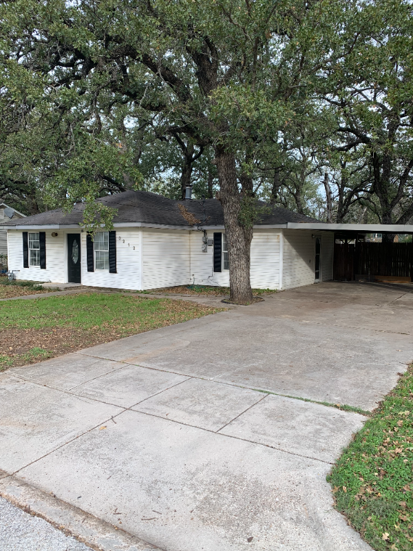 Fort Worth House: 3212 Delaware Trl