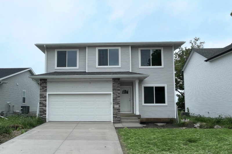 Norwalk House: 2225 Waller Ave