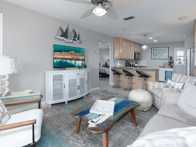 Jacksonville Beach Condo: 201 10th Ave N