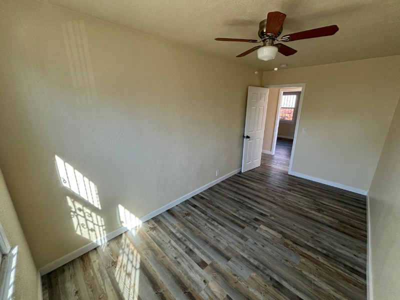 Los Angeles House: 1129 E 103rd St , Los Angeles CA 90002