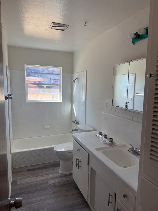 Santa Cruz House: 2030 Kinsley