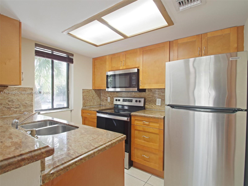 Coral Springs Condo: 8321 Coral Lake Drive 8321