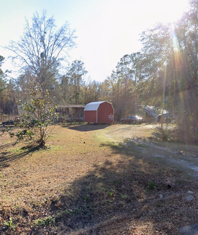 Starks House: 223 Scales Road