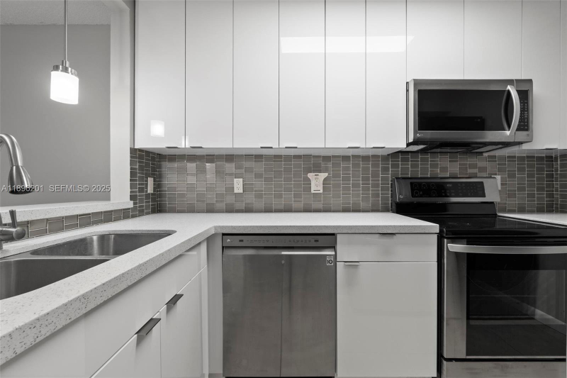 Coral Springs Condo: 3586 N University Drive U-6