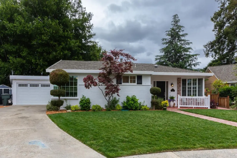 Sunnyvale House: 340 Jarvis Ct,